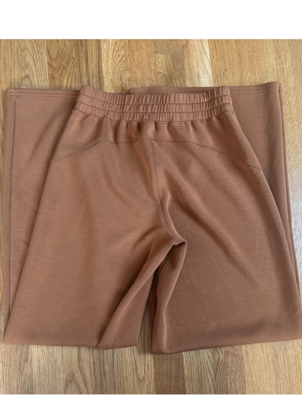 SPANX AirEssentials Wide Leg Pants - Butternut Squash- Size Small - Picture 4 of 7